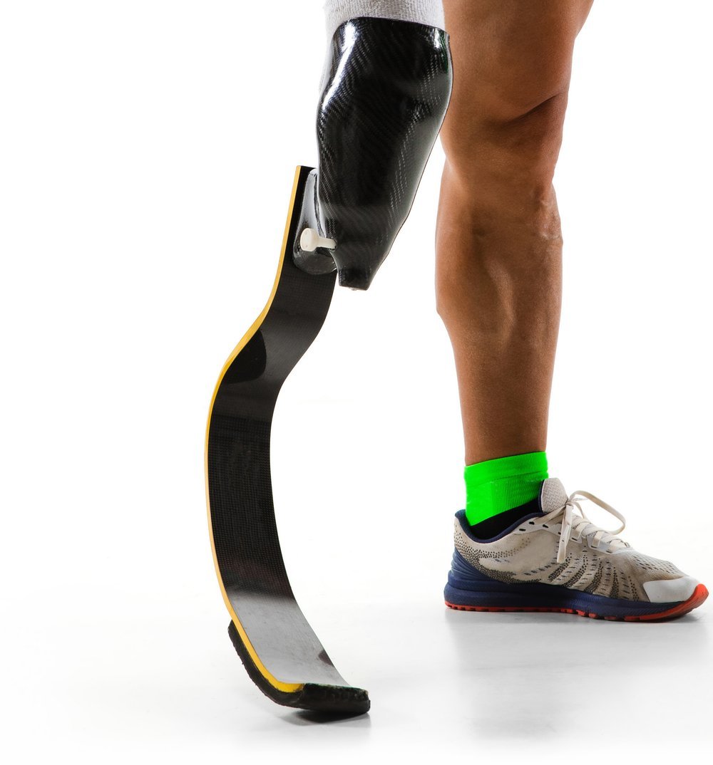 Prótese transtibial de corrida em uso